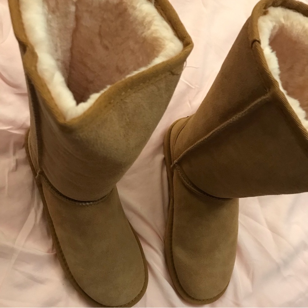 5/30% off - Amazing, warm tan boots, size 40, can fit size 8.5